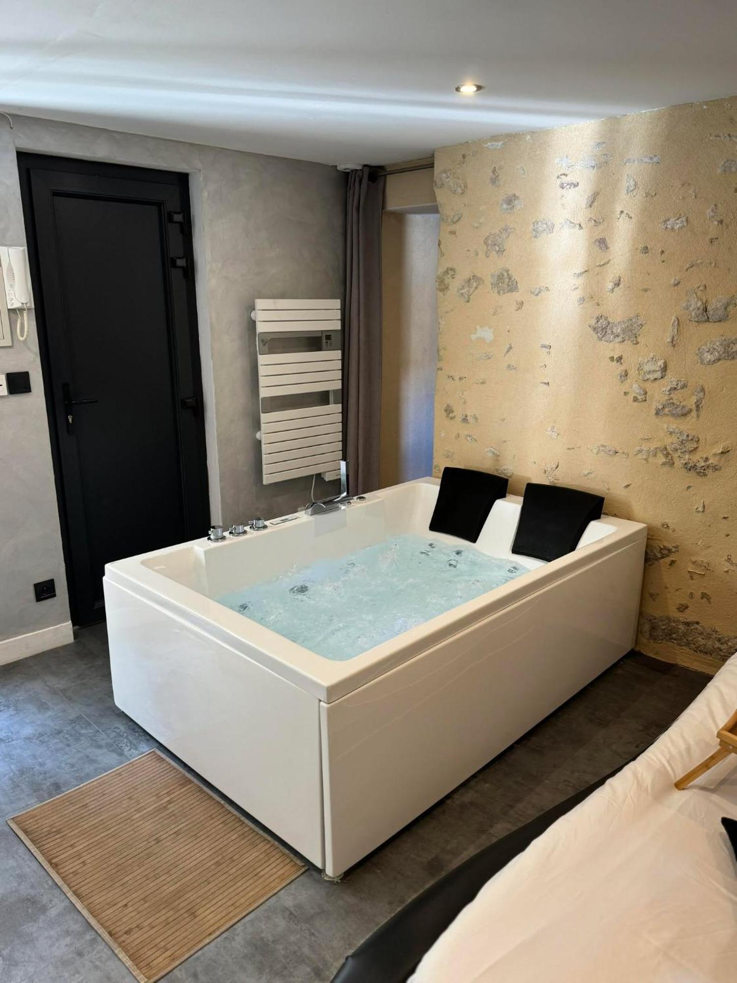 Love Queen Spa Detente Blois Exterior foto